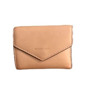 Michael kors baby dusty pink wallet